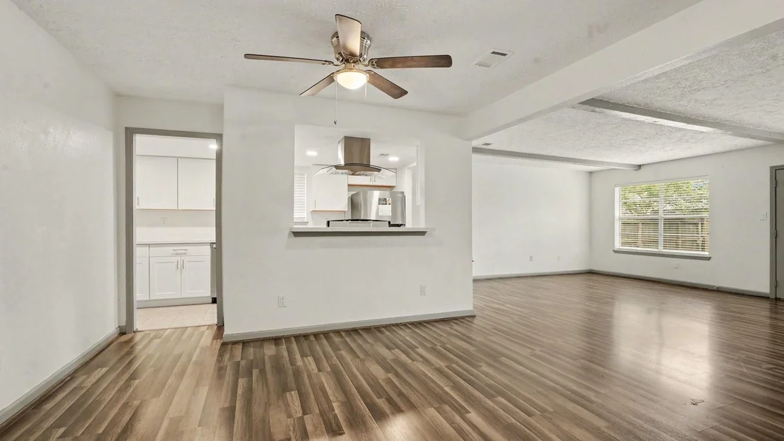 Photo of 23226 Low Ridge Road