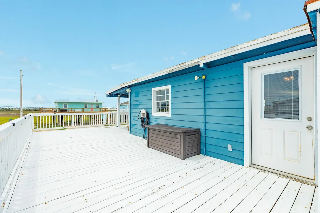 Photo of 326 Bay Avenue
