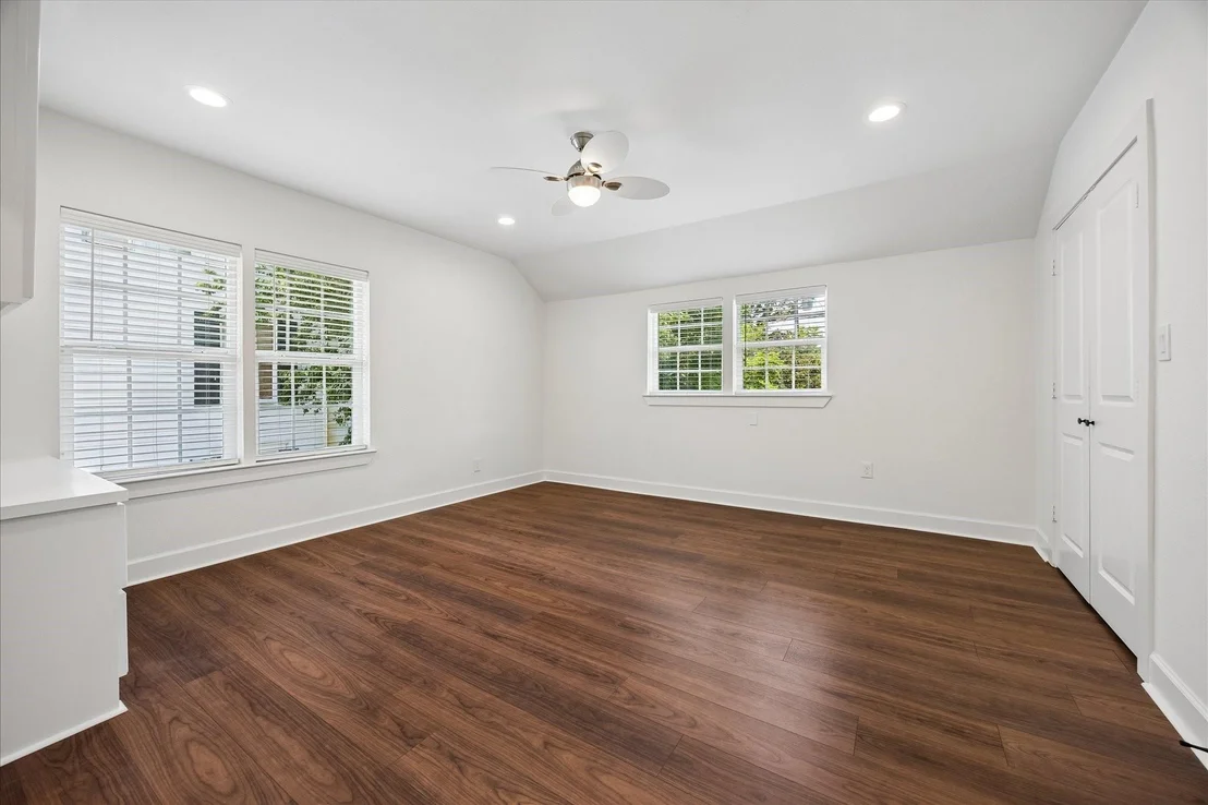 Photo of 3071 Locke Lane