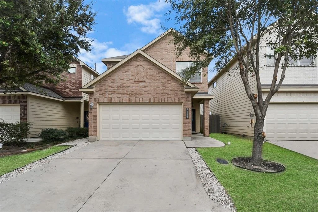 Photo of 1732 Don Alejandro