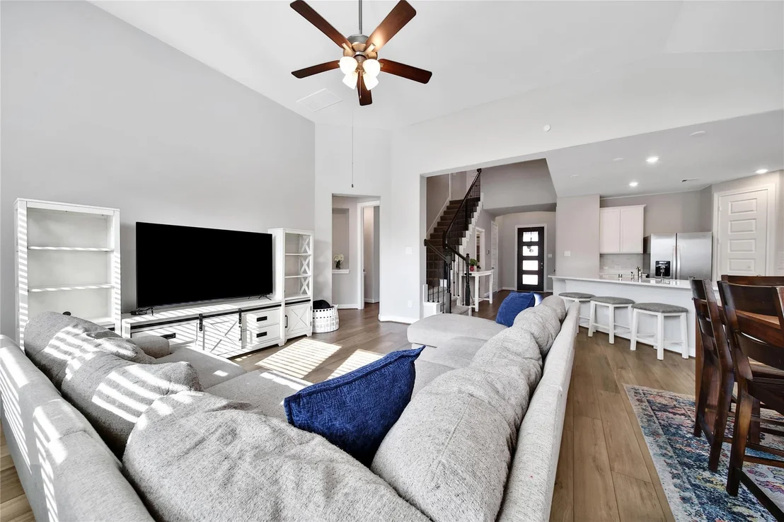 Photo of 8923 Jasper Lake Drive