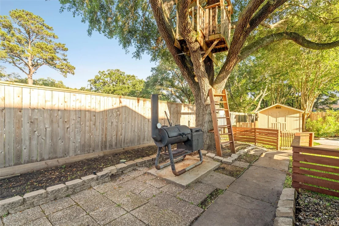 Photo of 6707 Cedar Street