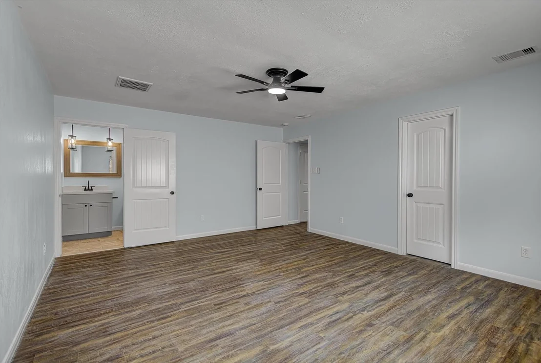 Photo of 5702 Golden Grove Lane