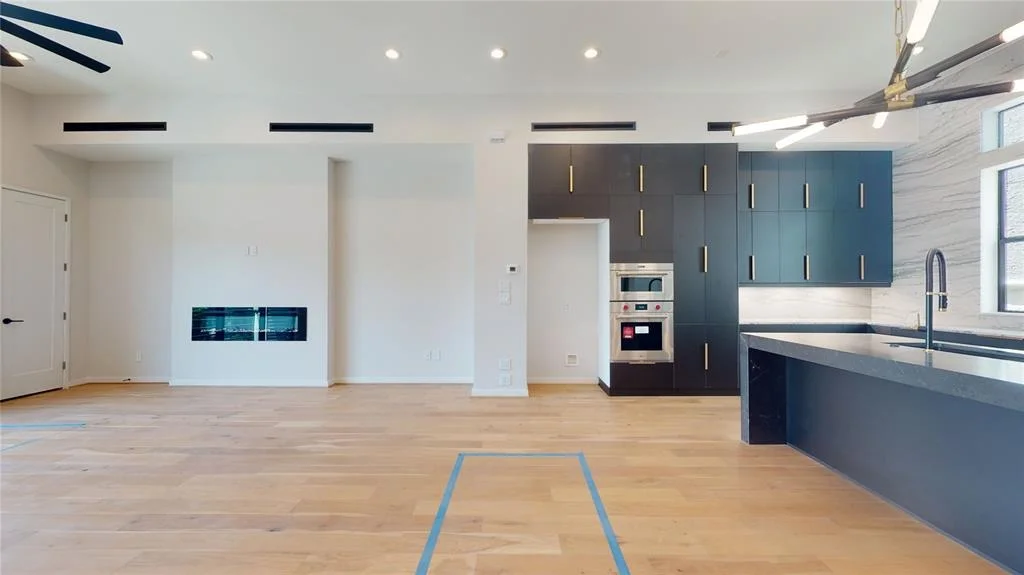Photo of 519 Memorial Heights Drive