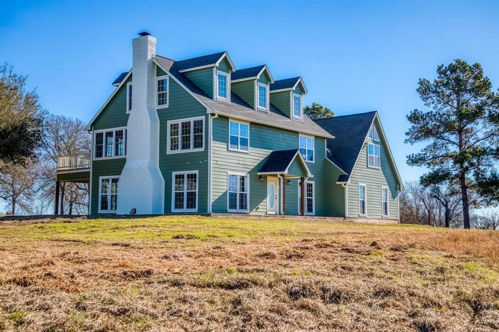 Photo of 460 Brazos Ct