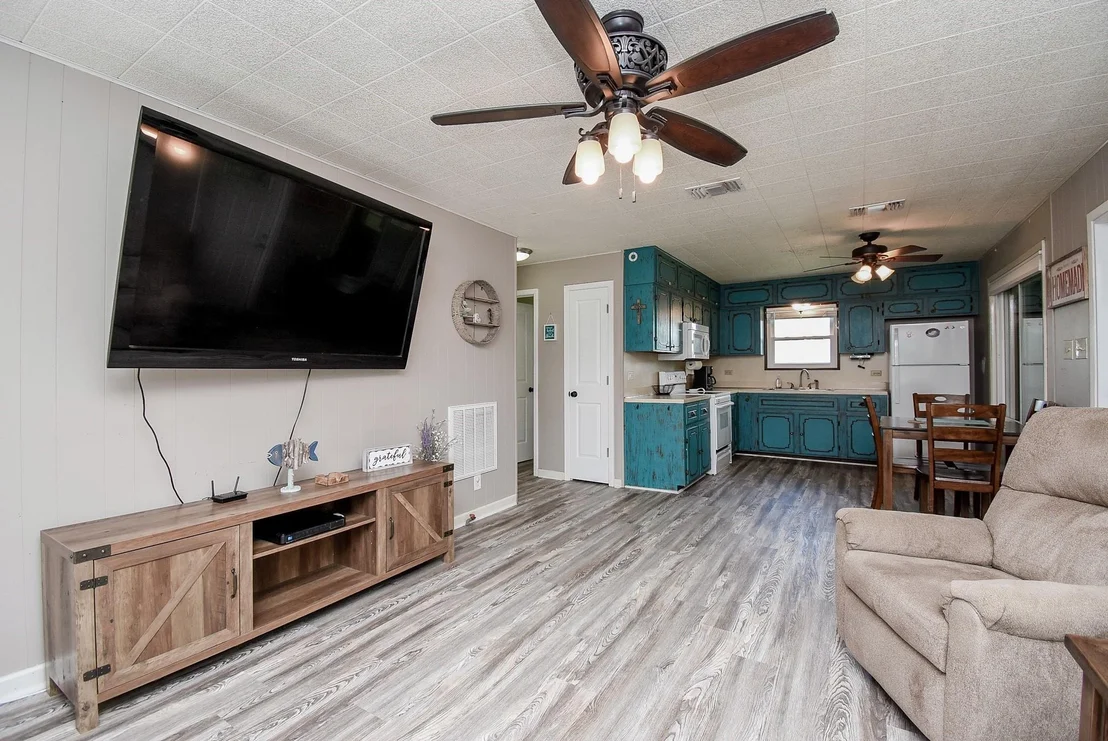 Photo of 225 Swallow Drive