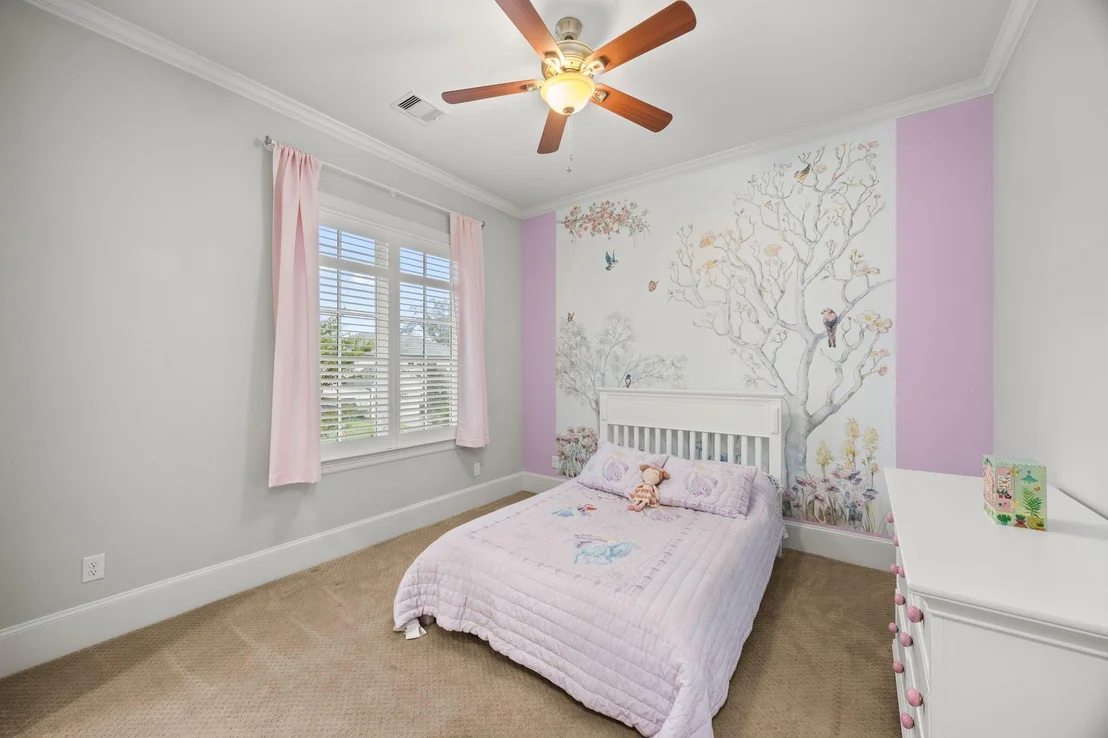 Photo of 1355 Chippendale Road