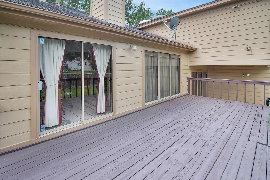 Photo of 19538 Enchanted Oaks Drive