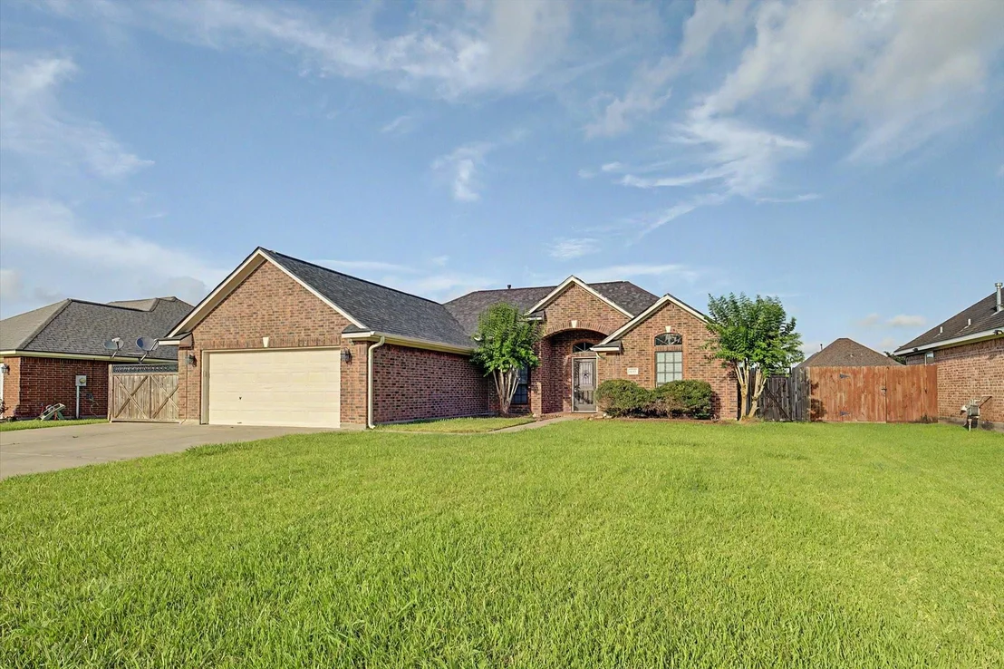 Photo of 1015 Cardinal Drive