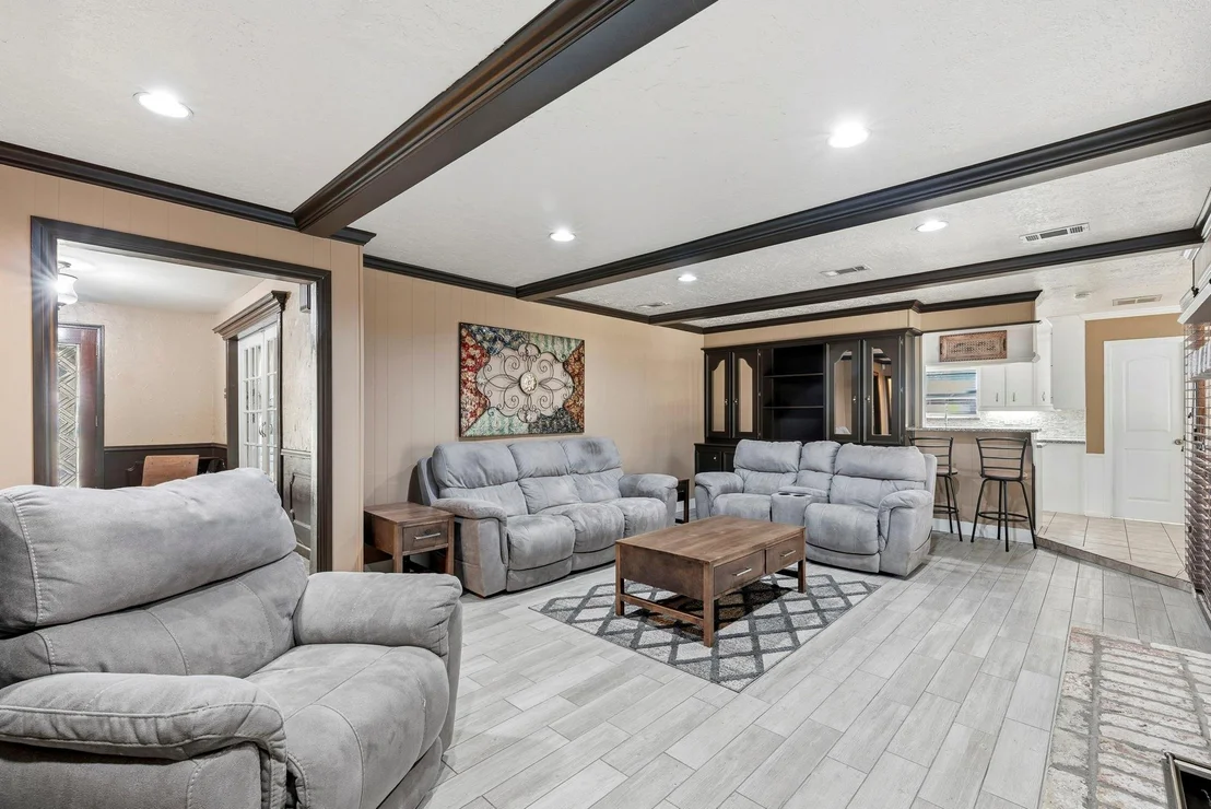 Photo of 17603 Loring Lane