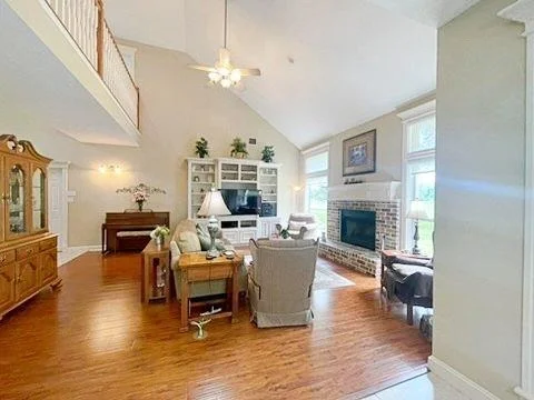 Photo of 2903 Creekside Drive