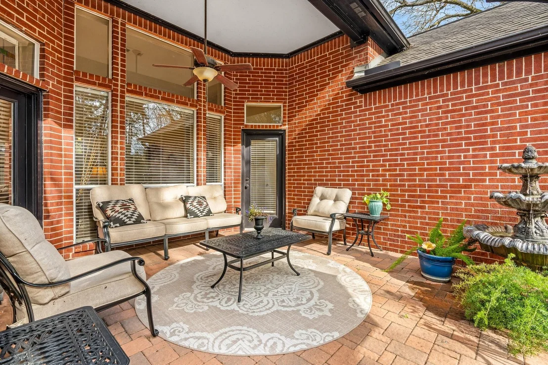 Photo of 117 Lake View Circle