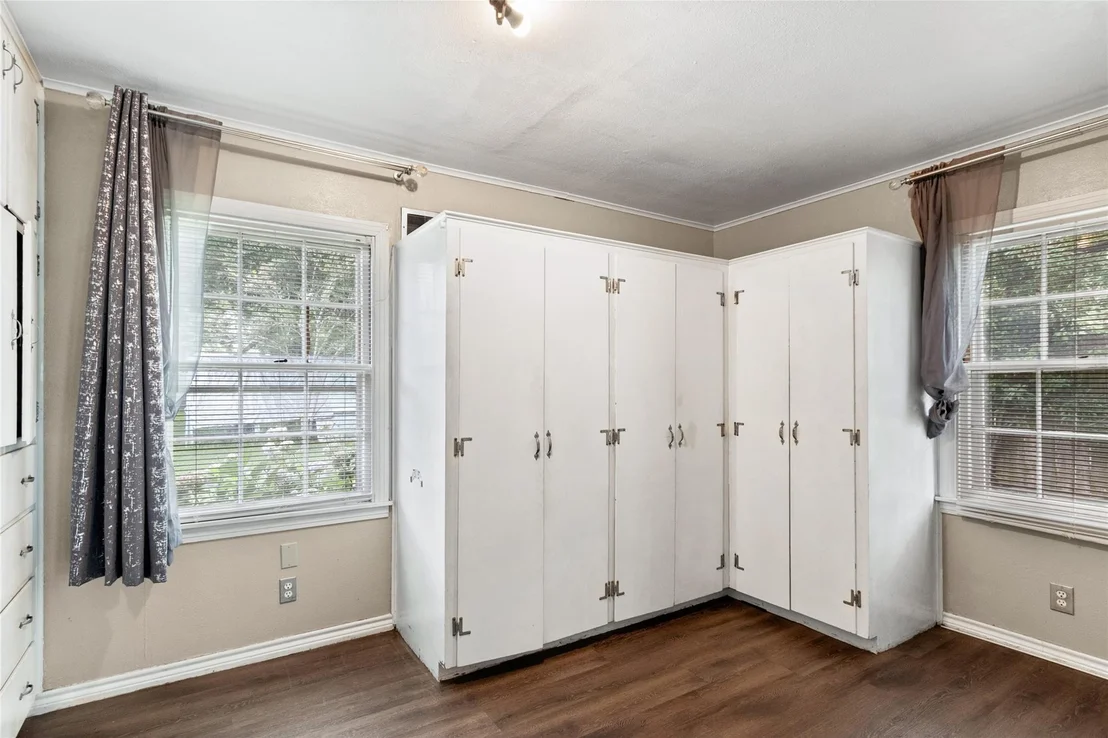 Photo of 1311 Lamar Drive