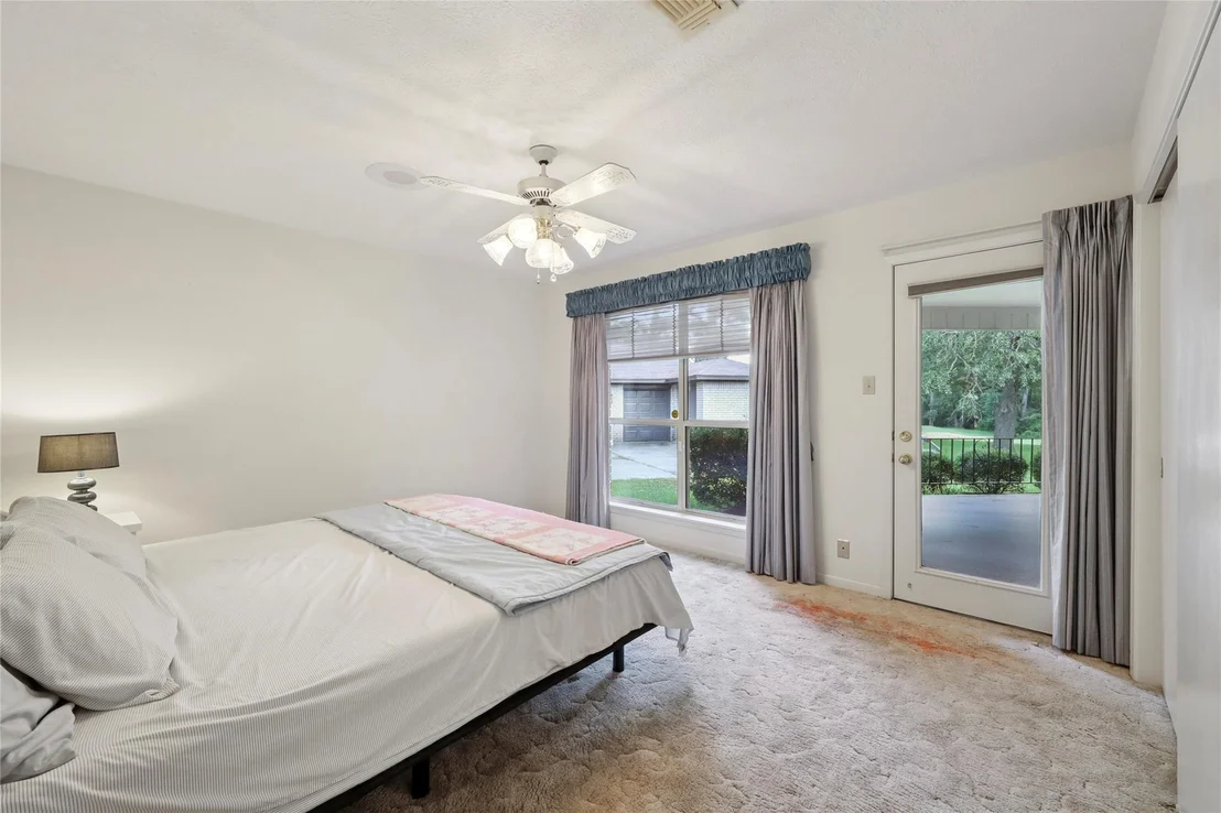 Photo of 220 Broadmoor