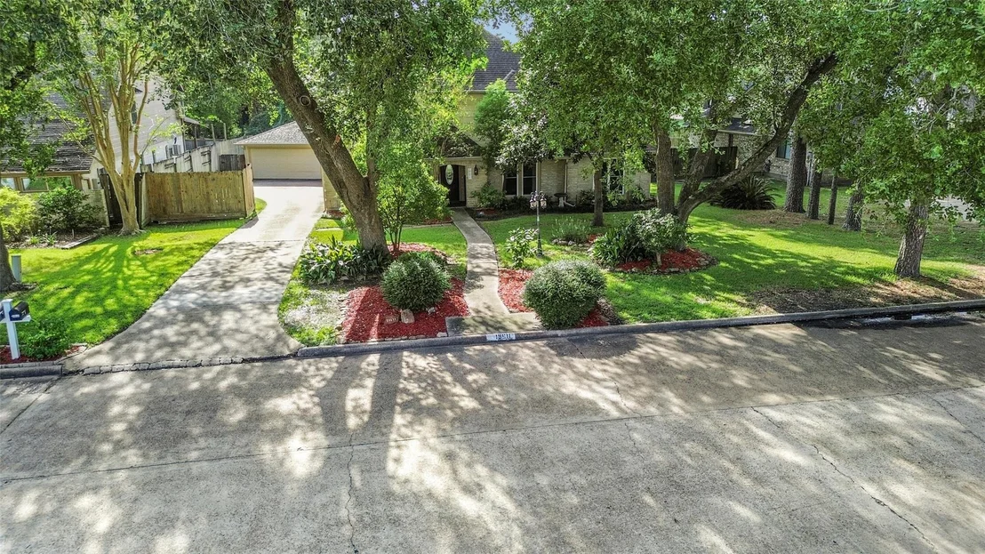 Photo of 19611 Suncove Lane