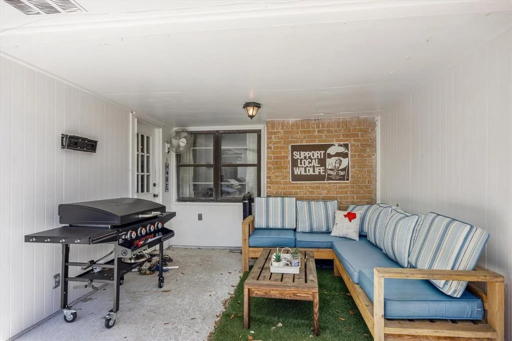 Photo of 12315 Whittington Drive