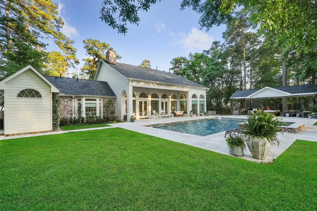 Photo of 2207 Longmire Road