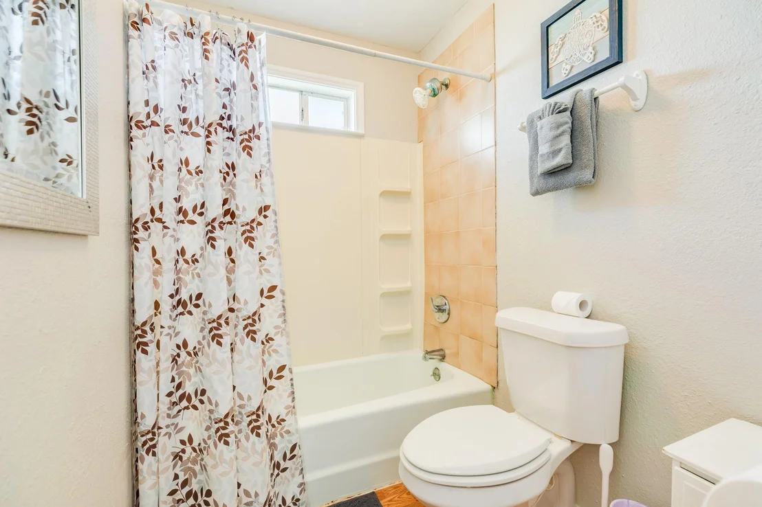 Photo of 203 Carlton Avenue