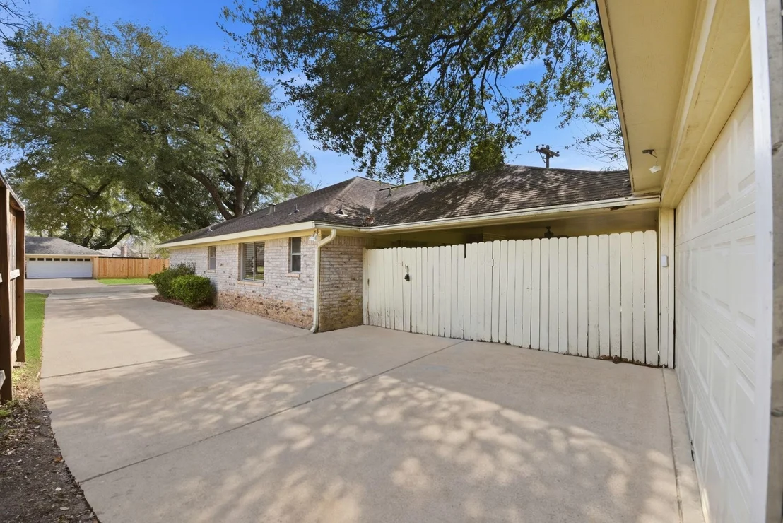 Photo of 7215 Ridge Oak Drive