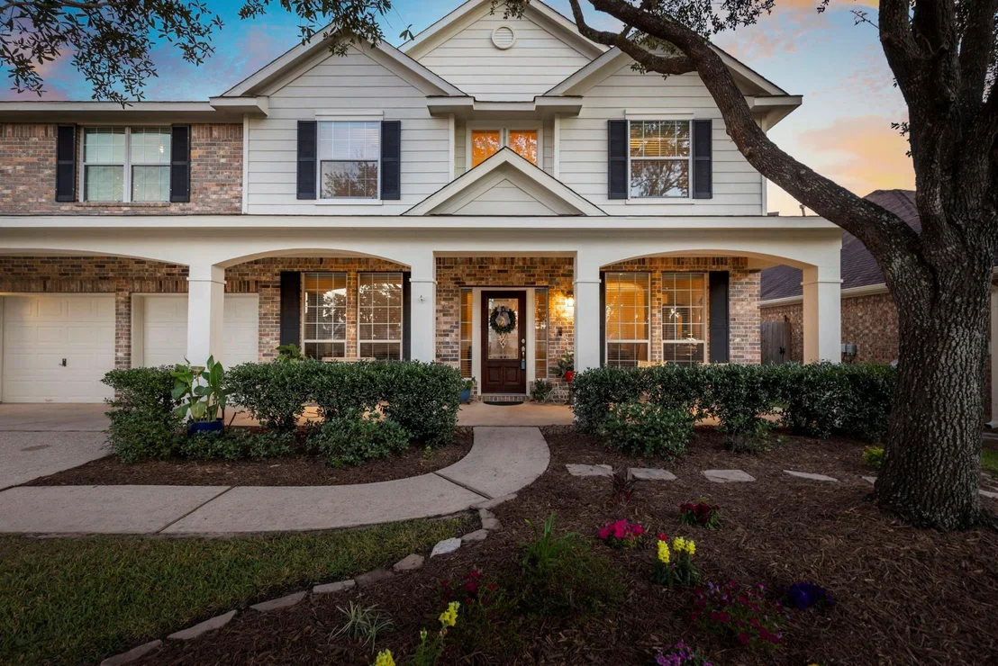Photo of 8223 Palmetta Spring Drive