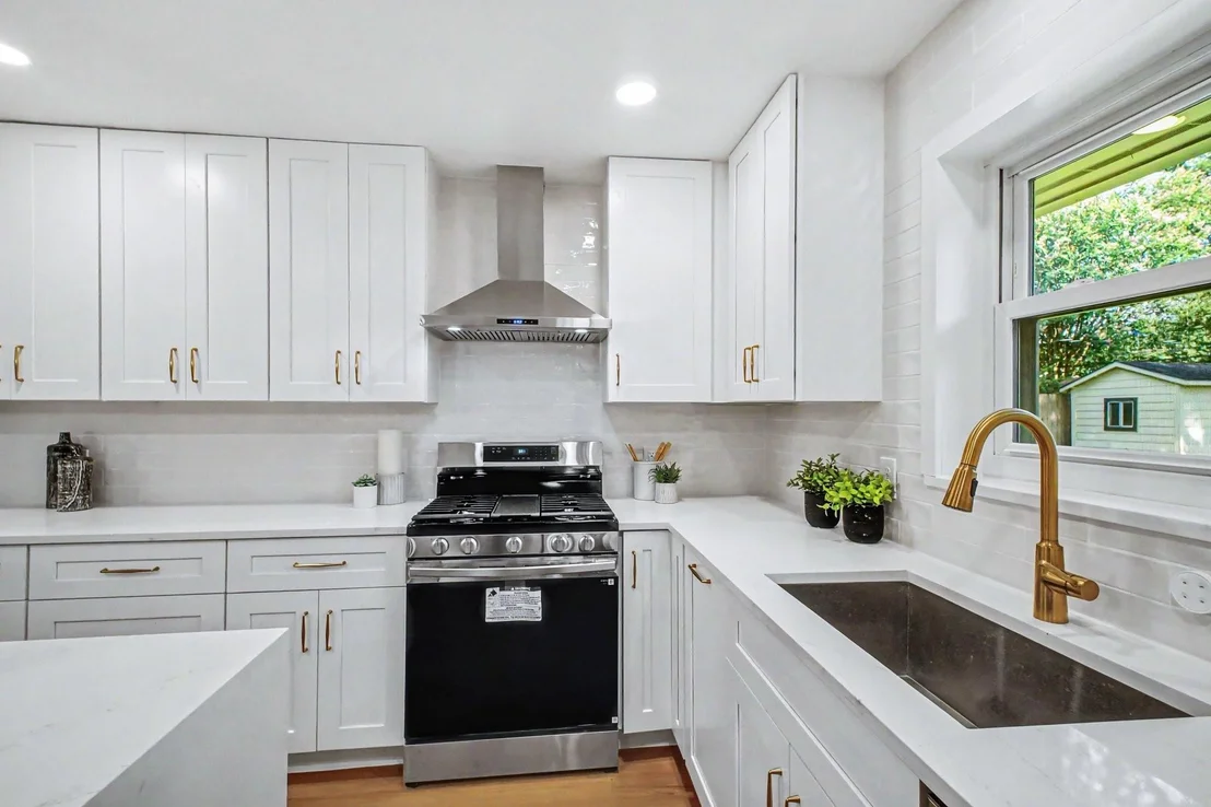 Photo of 5443 Redstart Street