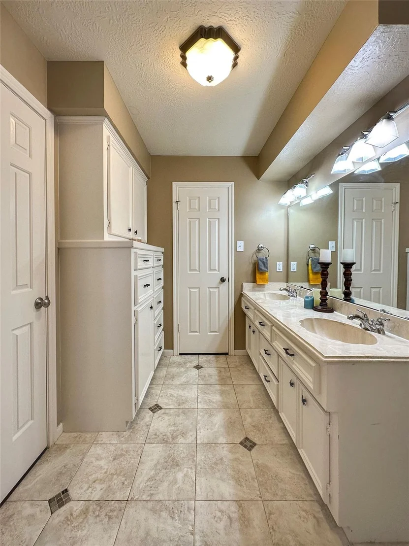 Photo of 17003 Misty Creek Drive