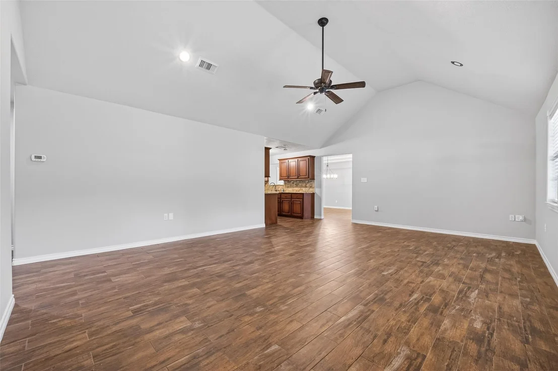 Photo of 1007 W Cedar River Road