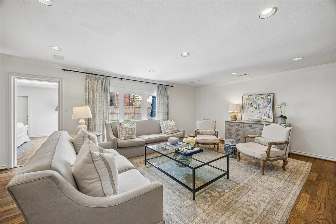 Photo of 2511 Briarmead Drive