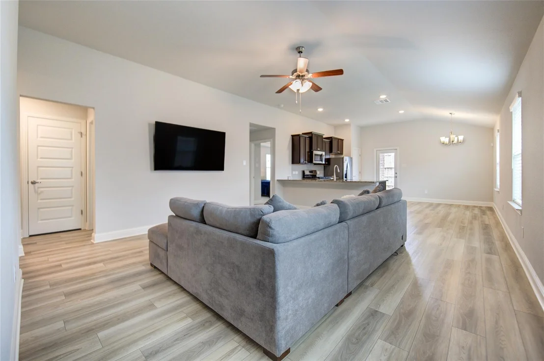 Photo of 412 Sunray Lake Lane
