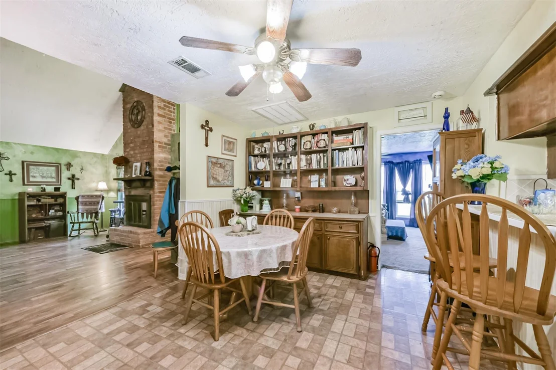 Photo of 17041 Live Oak Circle