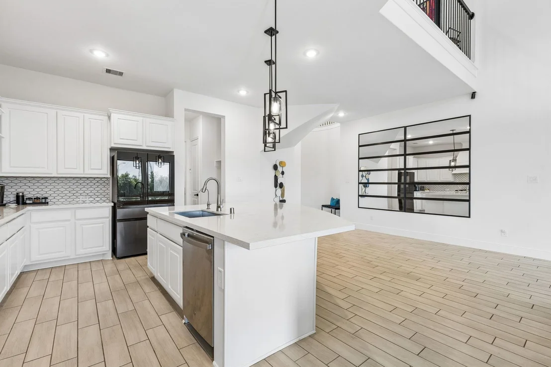 Photo of 6903 Shoreline View Drive