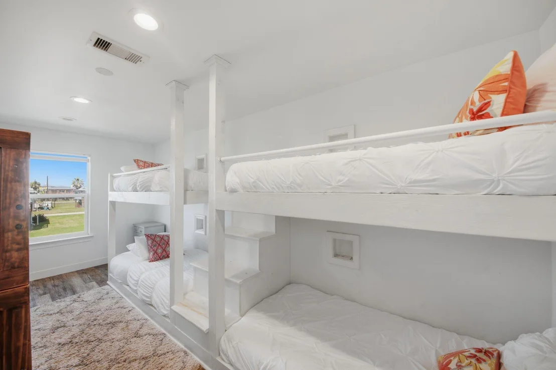 Photo of 706 Beach Drive