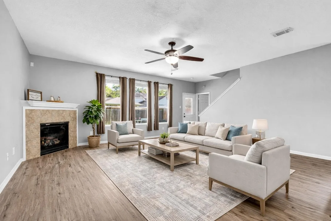 Photo of 5026 Forest Hurst Drive