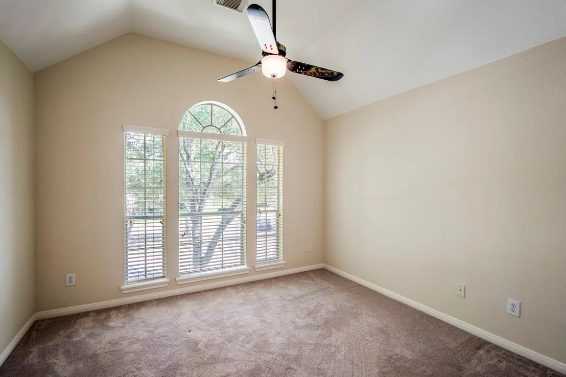 Photo of 5807 Sequoia Trace Court