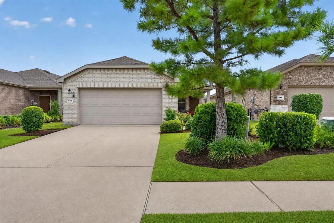 Photo of 418 Thistle Thorn Drive