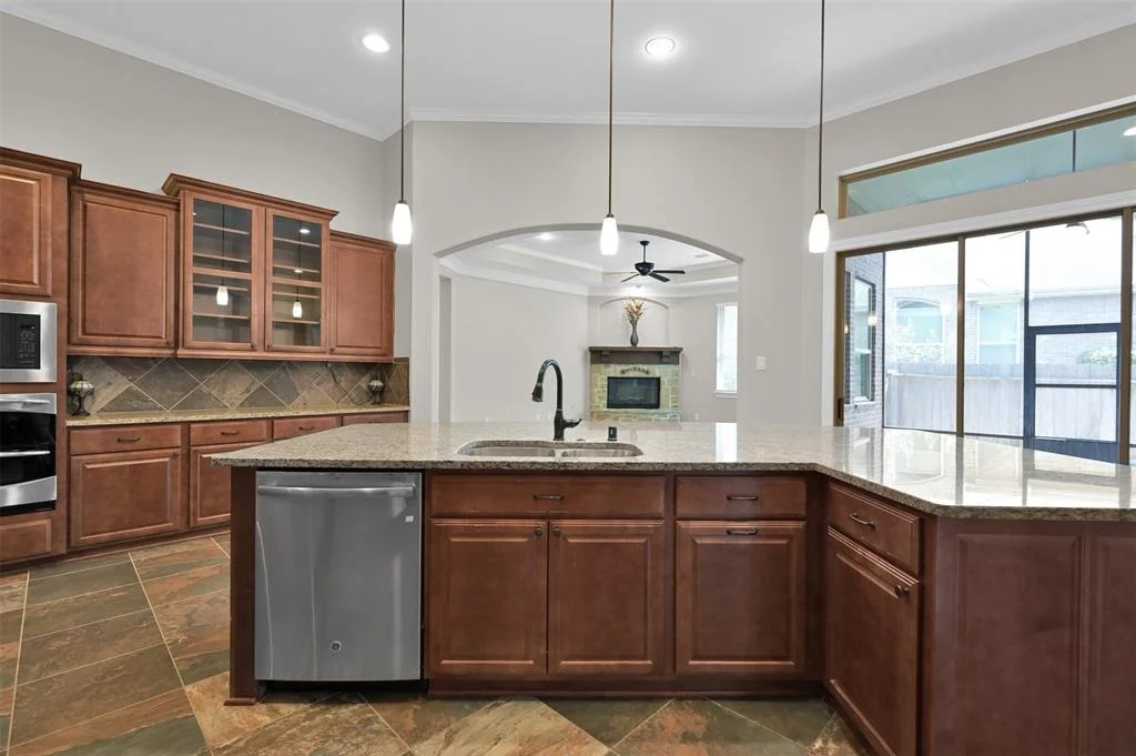 Photo of 4845 Bayou St John