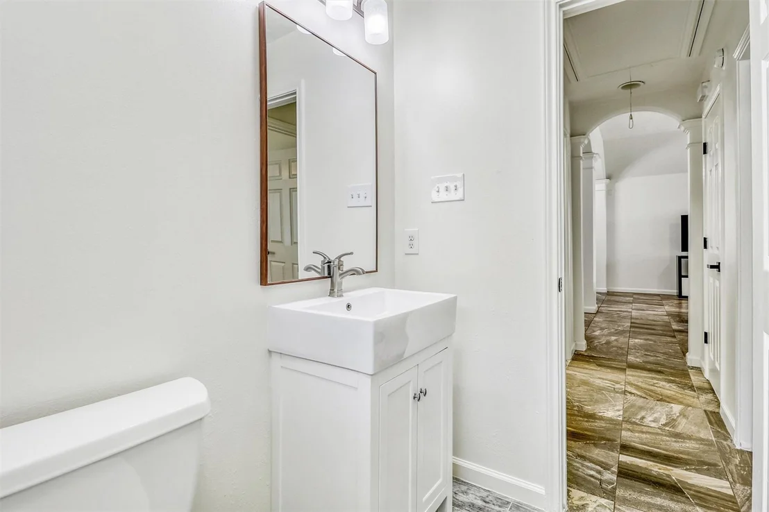 Photo of 6015 Wildbriar Lane