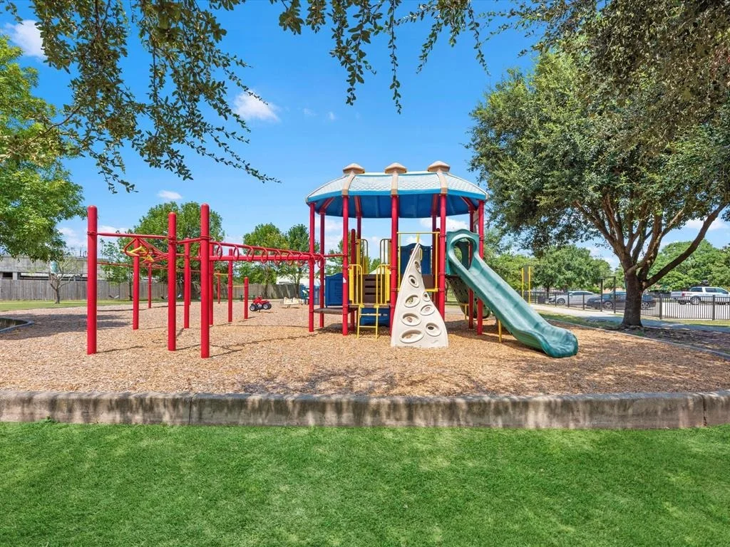 Photo of 12507 Dermott Drive