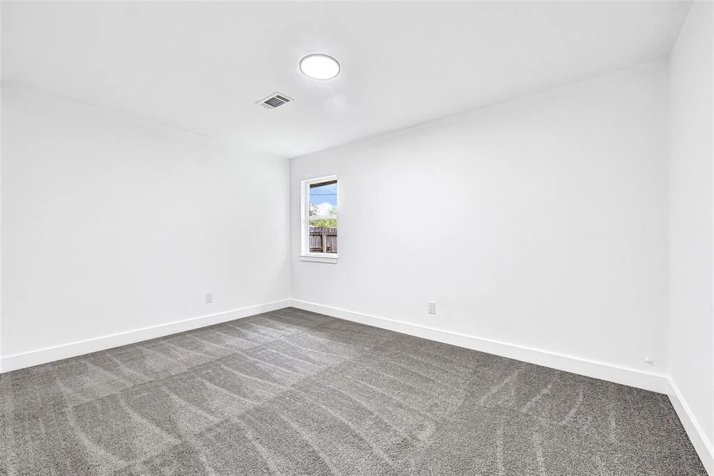 Photo of 3304 Thornwood Drive