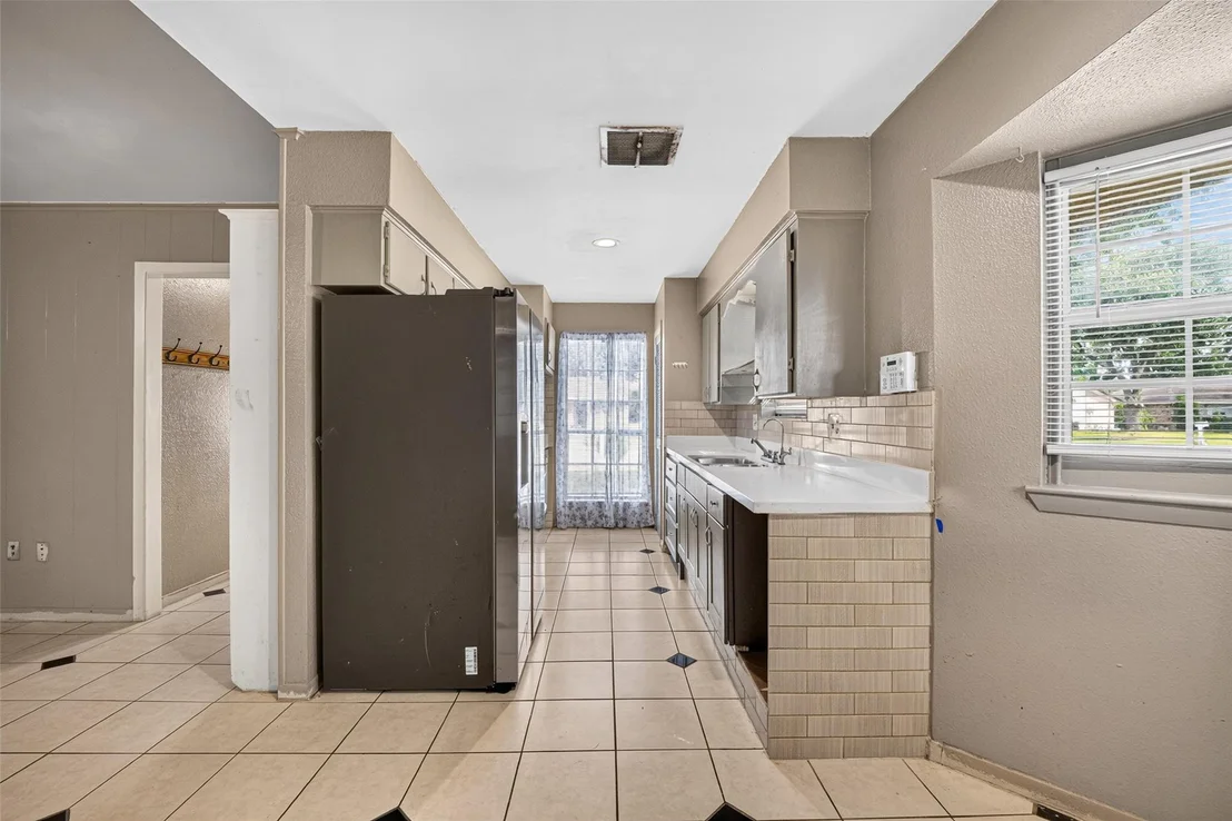 Photo of 7003 Sandswept Lane