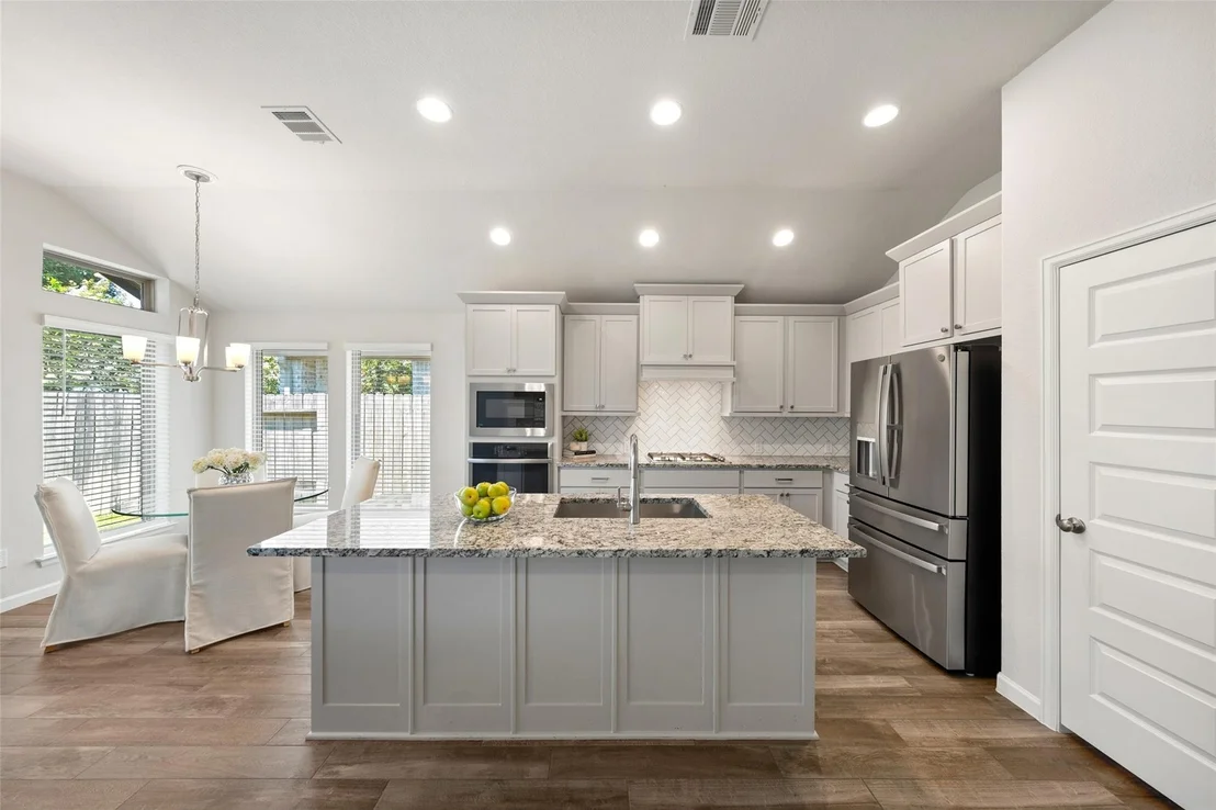 Photo of 405 Elevation Avenue