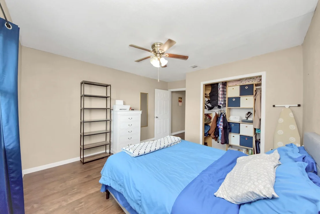 Photo of 904 Sunset Dr Drive