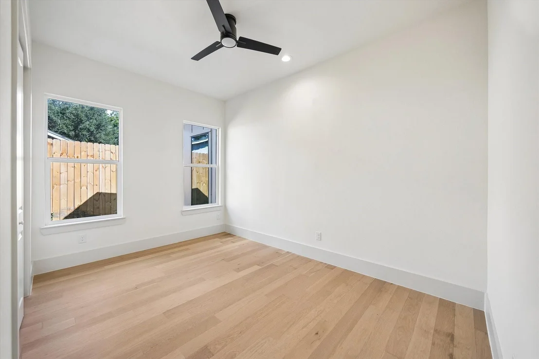 Photo of 4817 Kingfisher Drive