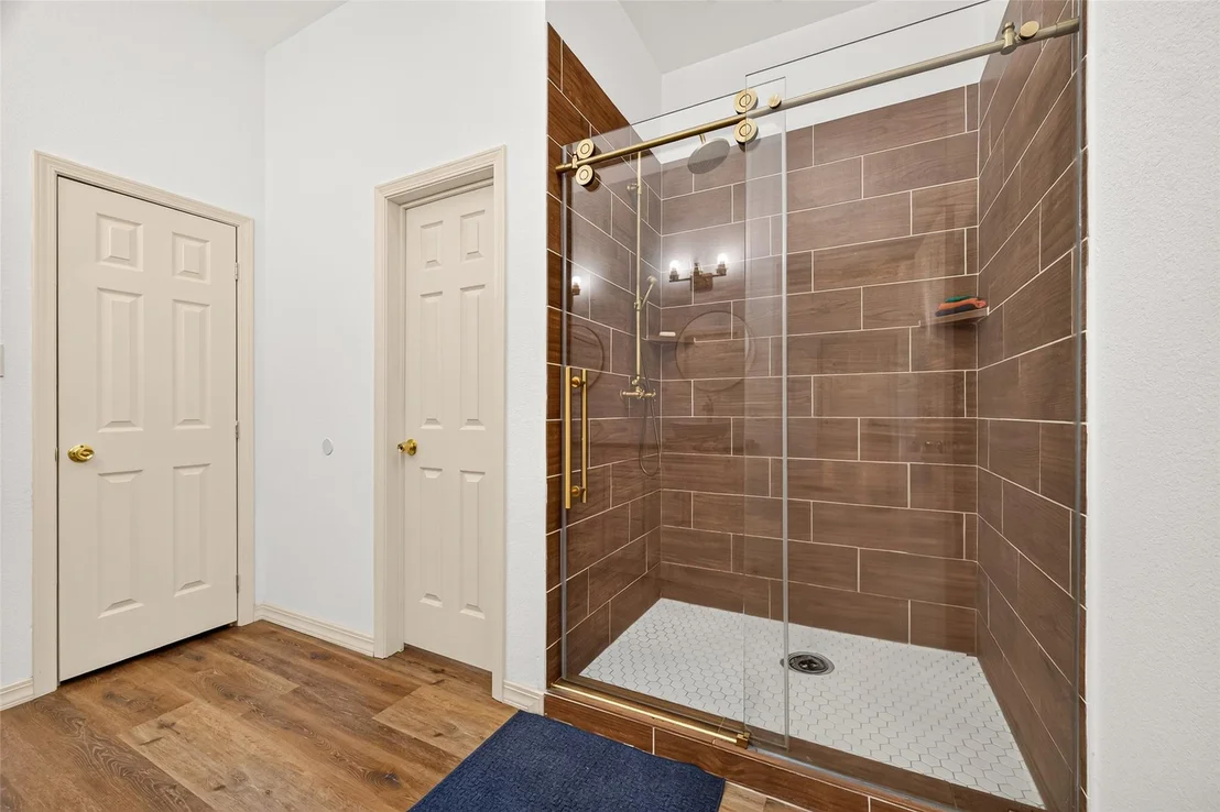 Photo of 1129 Peter Pine Street