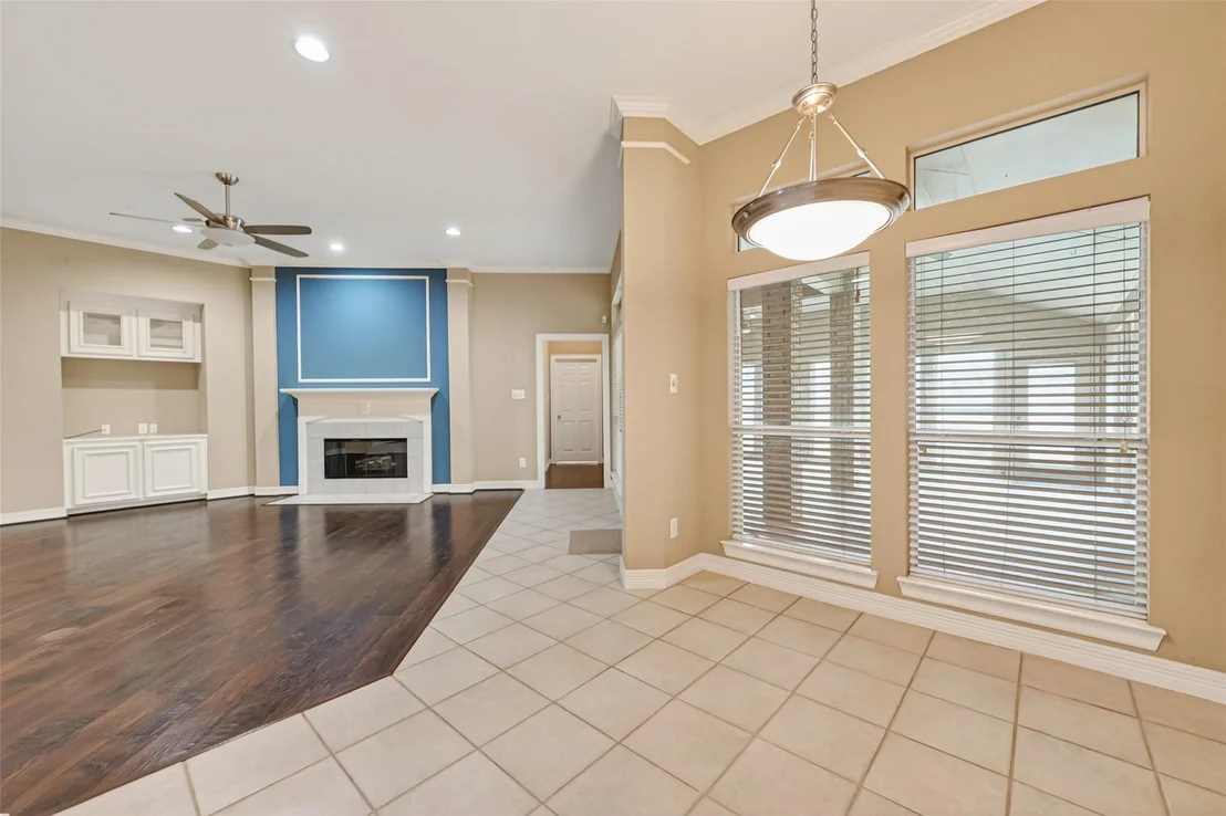 Photo of 1202 Waterside Estates Circle