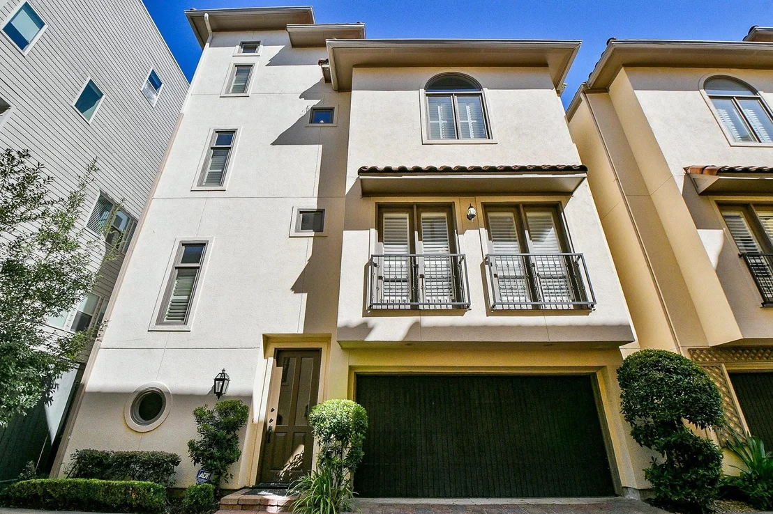 Photo of 4826 Austin Street