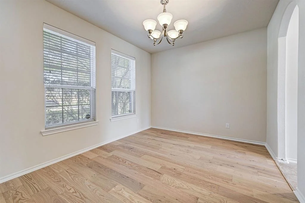 Photo of 25039 Lenora Drive