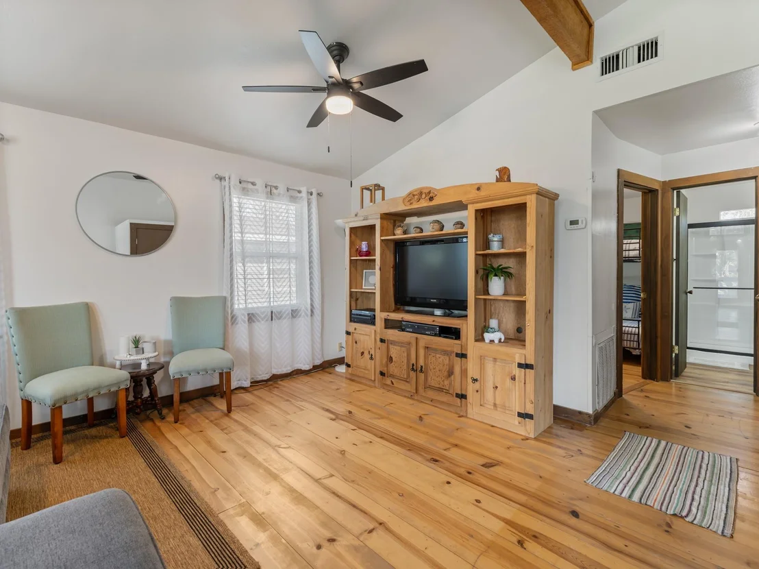 Photo of 1225 Private Road 652