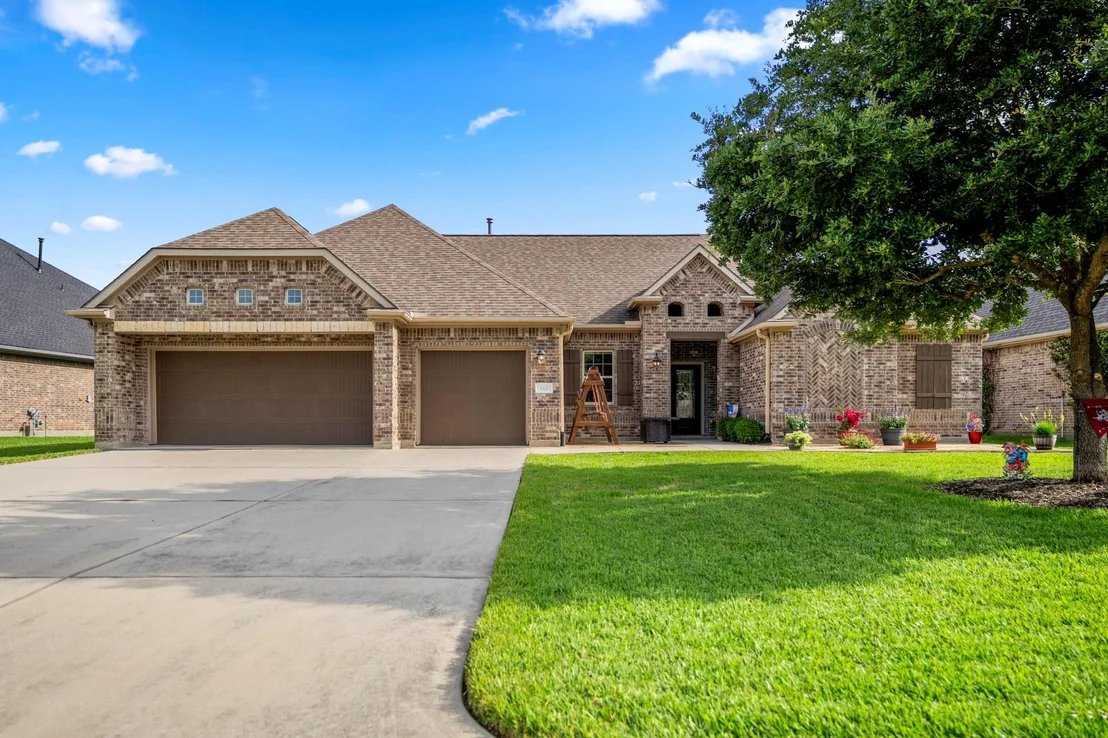 Photo of 165 Waterstone Drive