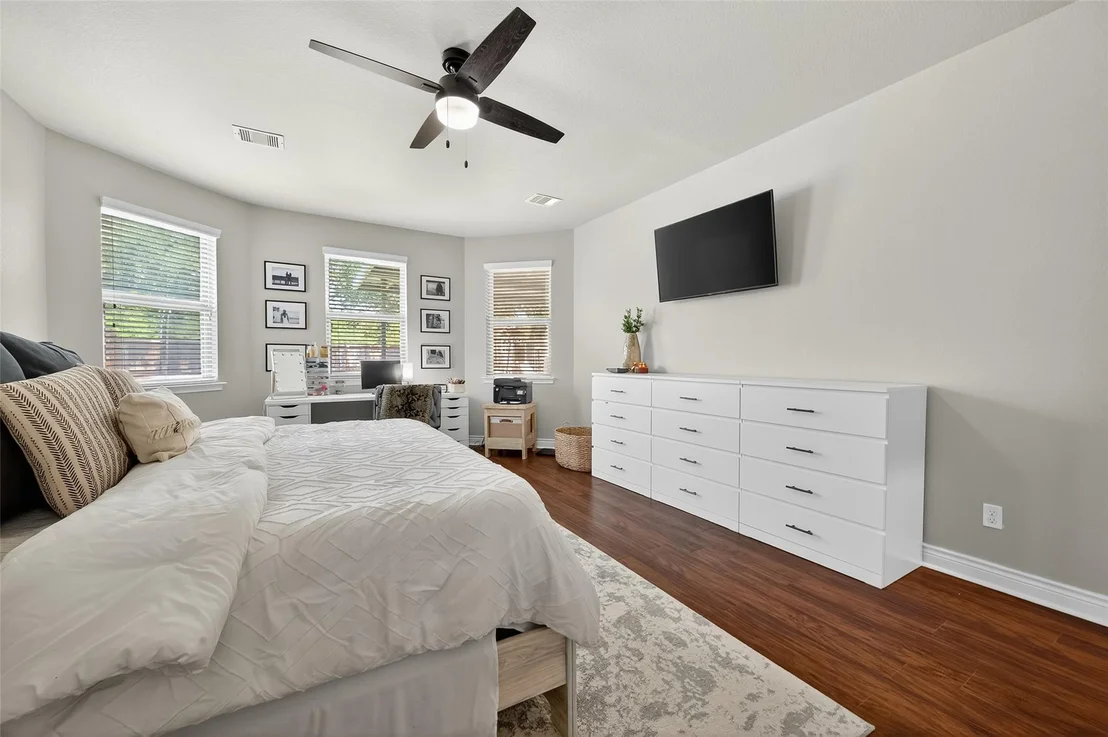 Photo of 1010 Fairway Drive